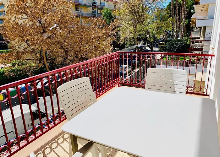 Avenida Apartamento